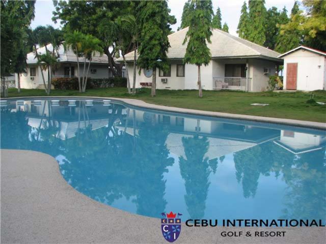 Cebu International Golf And Resort Бадиан Екстериор снимка