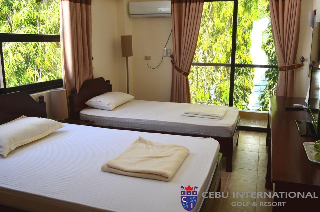 Cebu International Golf And Resort Бадиан Екстериор снимка